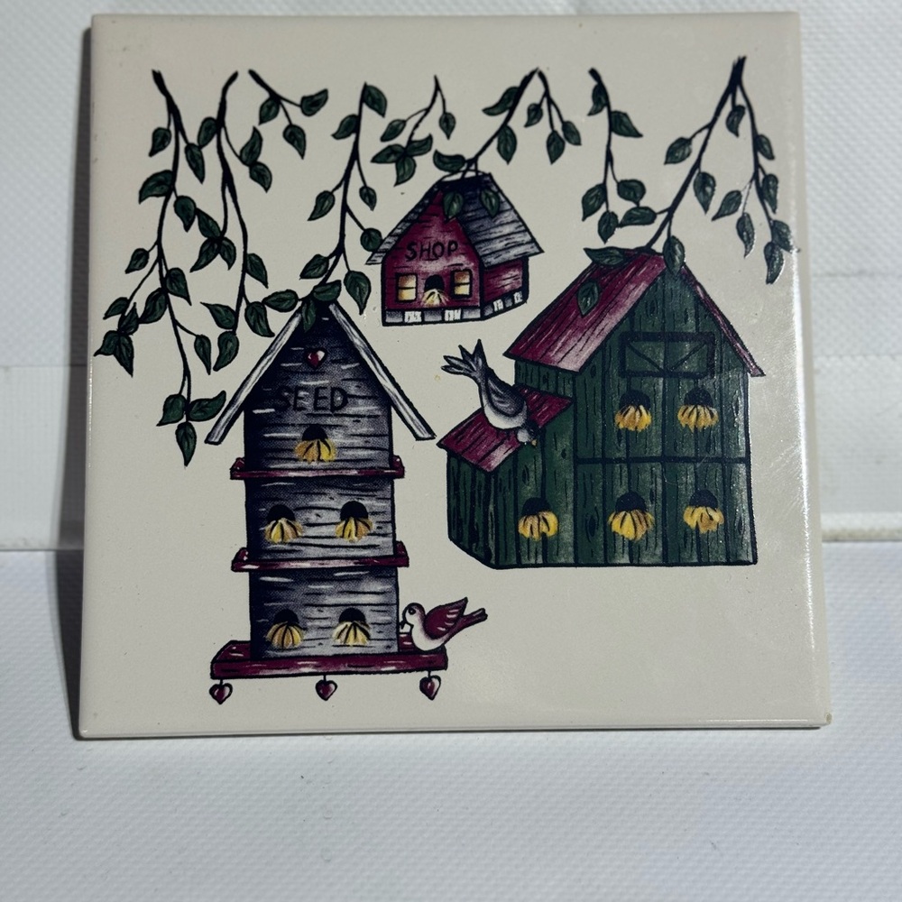 Charming Birdhouse Trivet